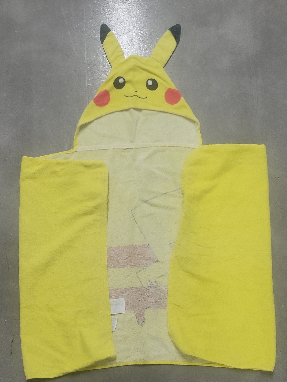 Pikachu Hooded Towel Poncho - Yellow with Red Cheeks.Great For The Pool/Beach